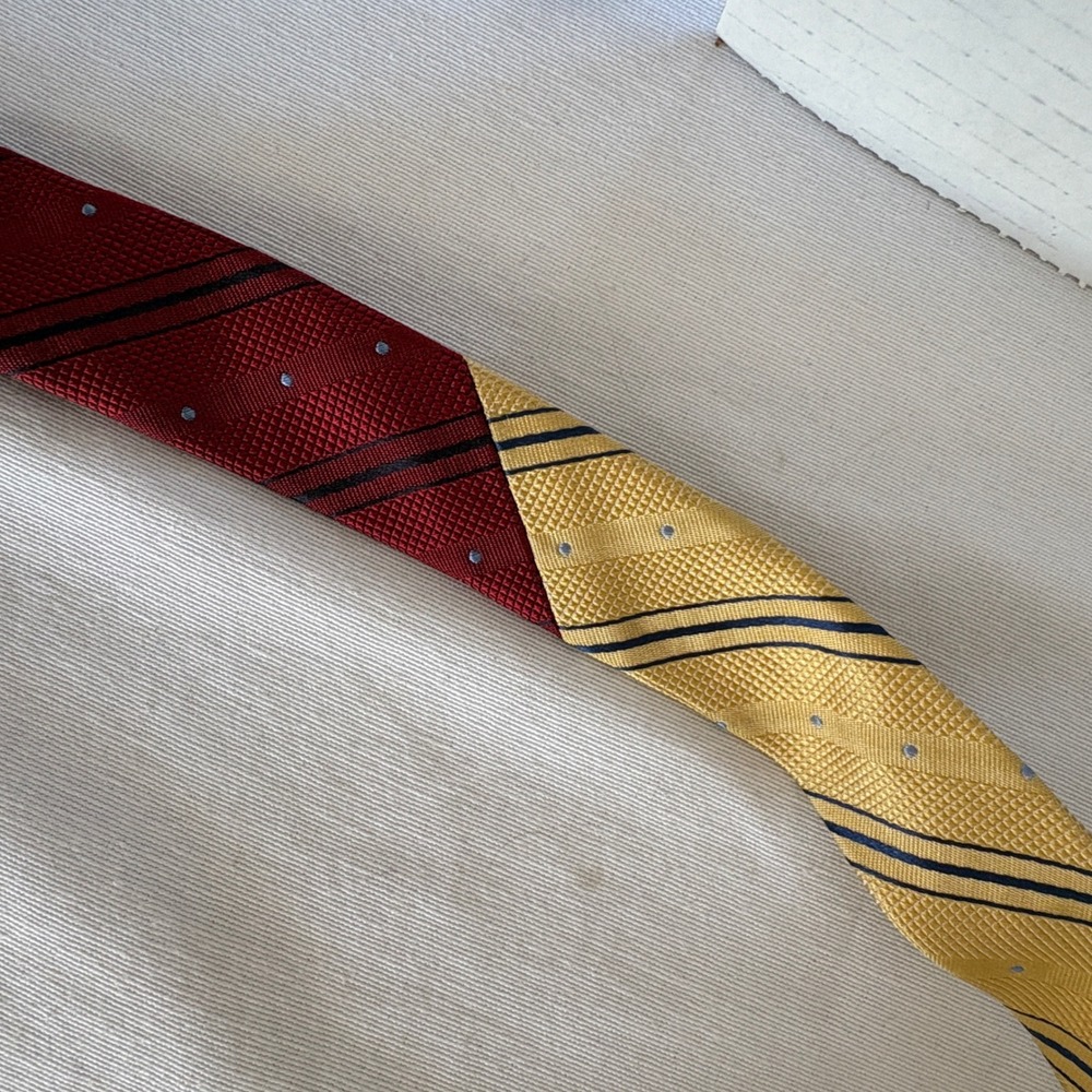 Tommy Hilfiger Mens Silk Tie Yellow Burgundy Striped Polka Dot Made in USA - Picture 7 of 7